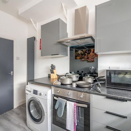 *Rc246*For Your Relaxed & Cosy Stay + Free Parking Leeds  Extérieur photo