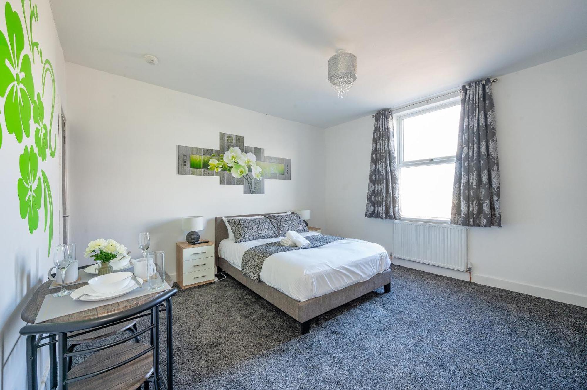 *Rc246*For Your Relaxed & Cosy Stay + Free Parking Leeds  Extérieur photo