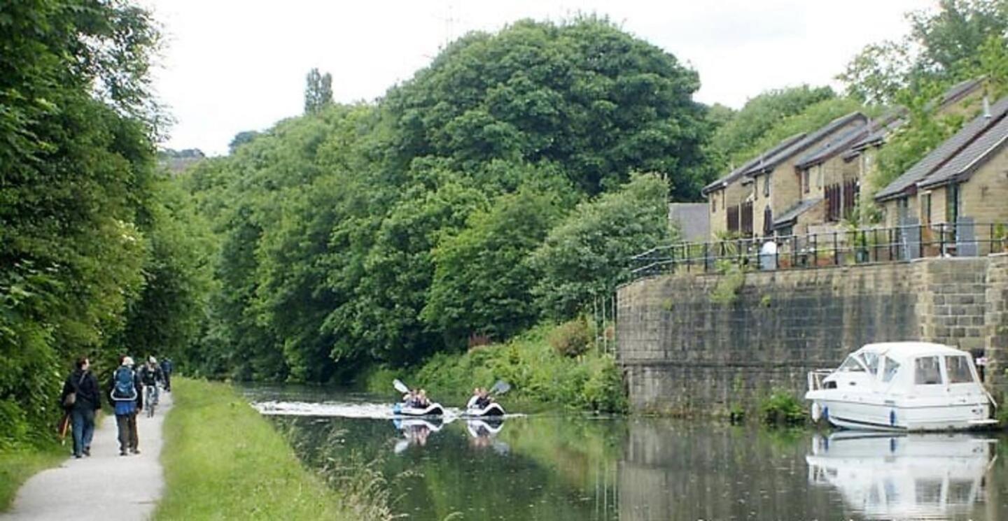 *Rc246*For Your Relaxed & Cosy Stay + Free Parking Leeds  Extérieur photo